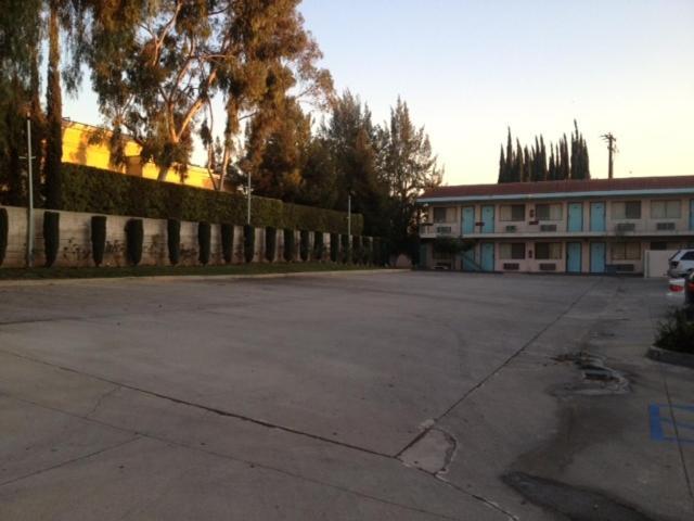 All 8 Motel Azusa Exterior photo