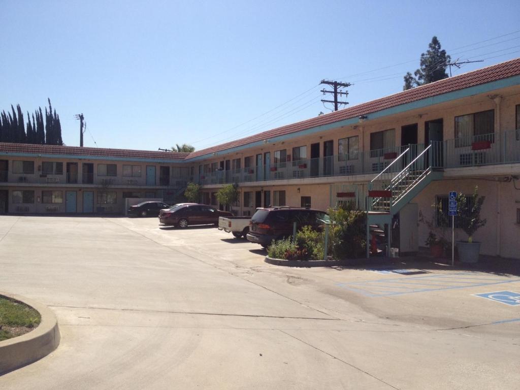 All 8 Motel Azusa Exterior photo